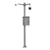 Báculo desmontable de 6m de altura en acero galvanizado de color gris con soporte para cámara y speed dome